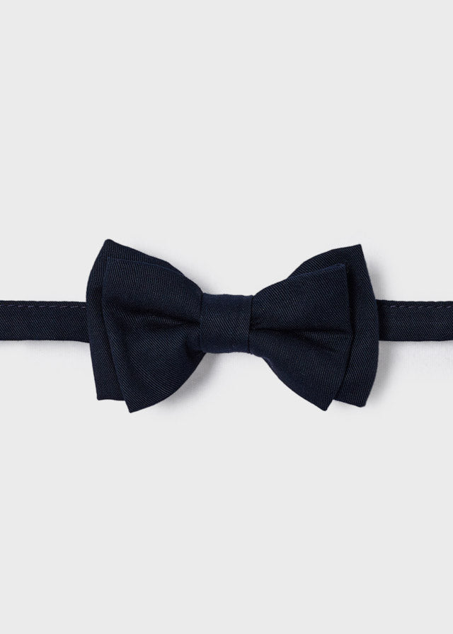 Camisa de vestir con corbata michi