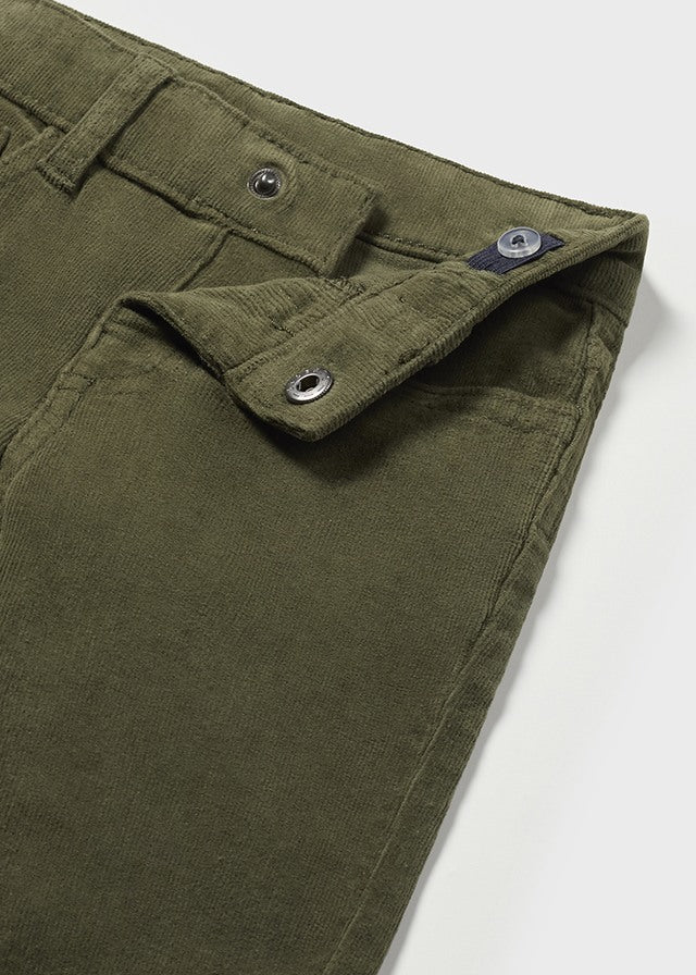 Pantalon Pana slim fit basico