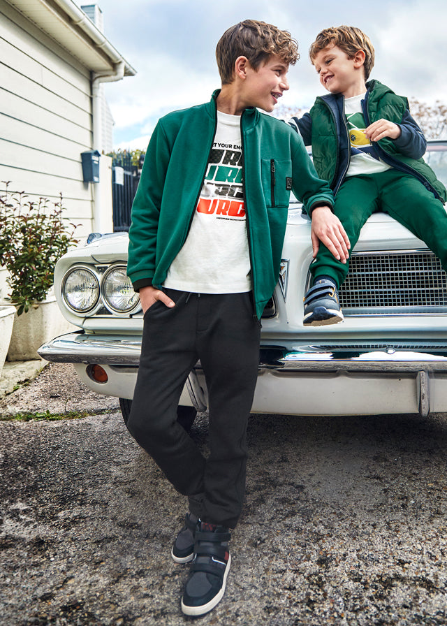 Chandal detalles reflectantes
