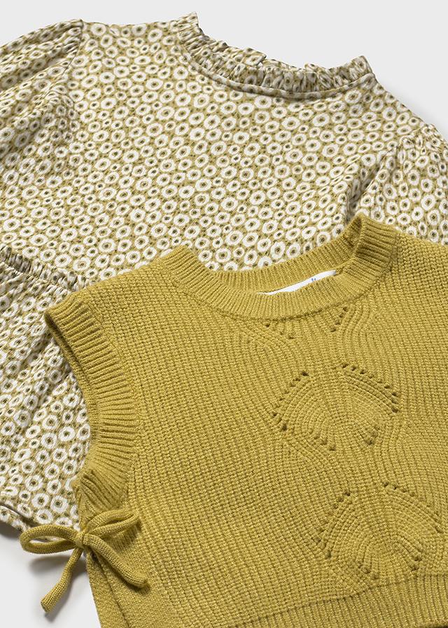 Vestido con chaleco tricot