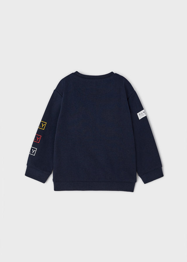 Pullover logos