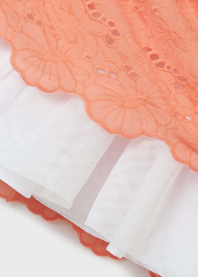 Vestido bordado perforado