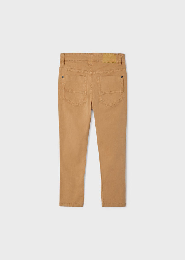 Pantalon sarga slim fit basico