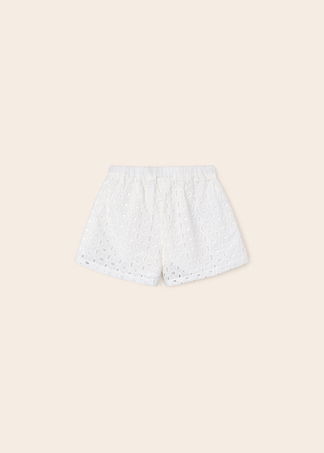 Pantalon corto perforado