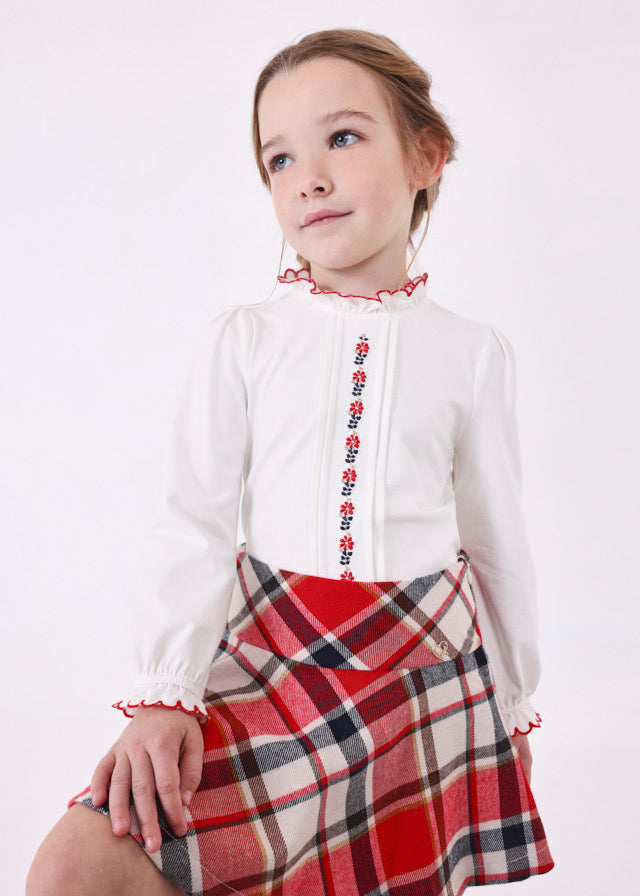 Blusa punto bordado
