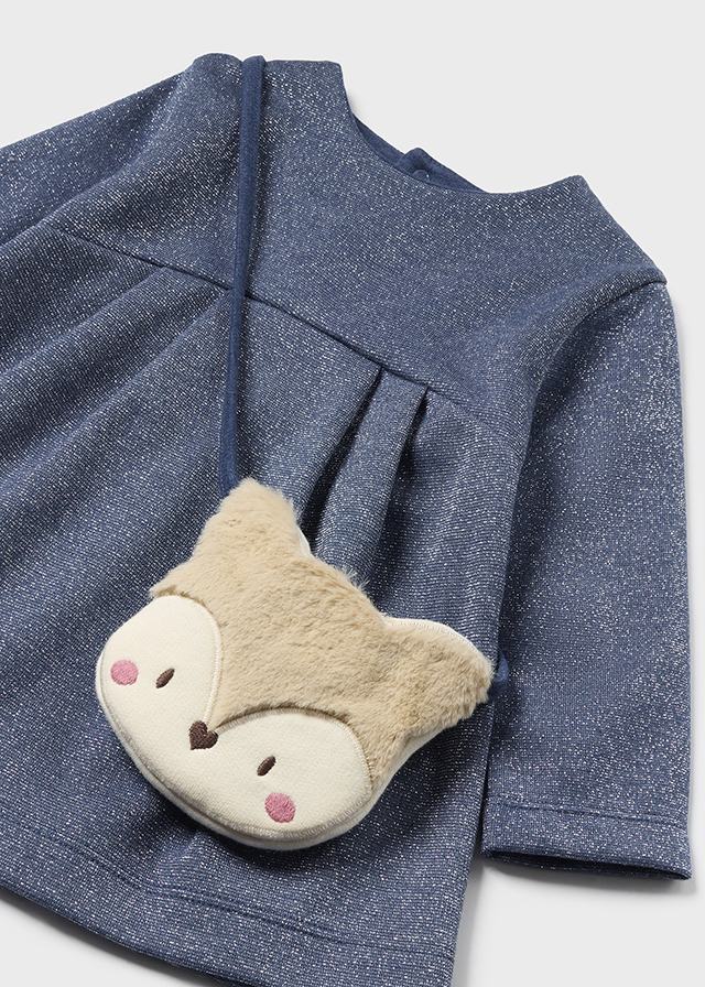 Vestido con bolso