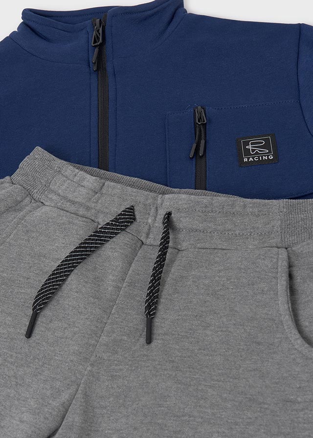 Chandal detalles reflectantes