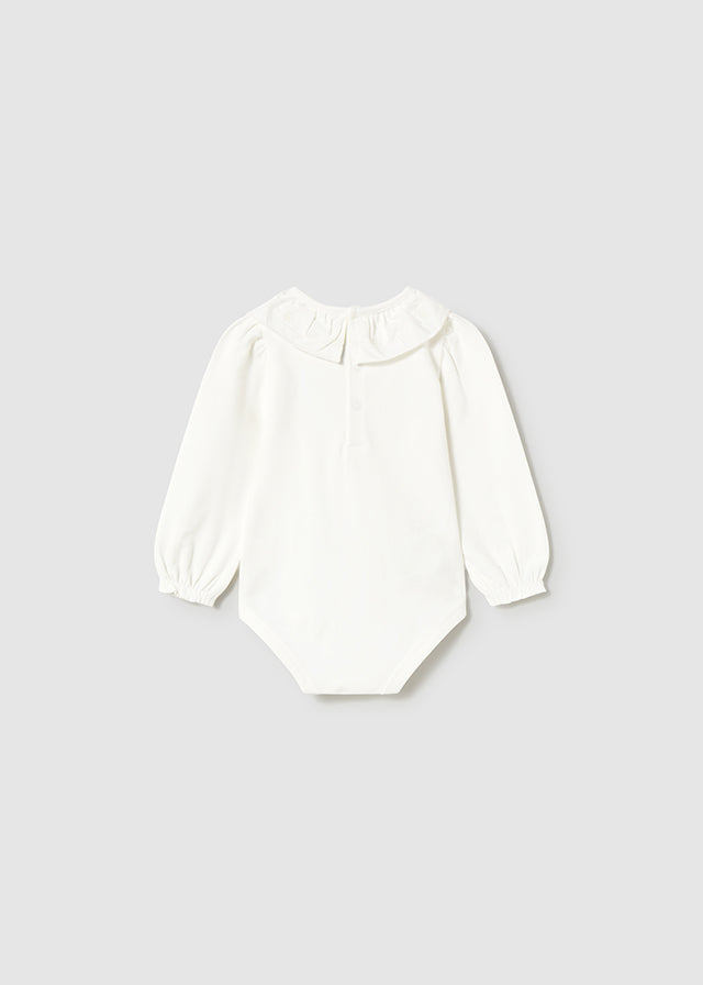 Body cuello bordado