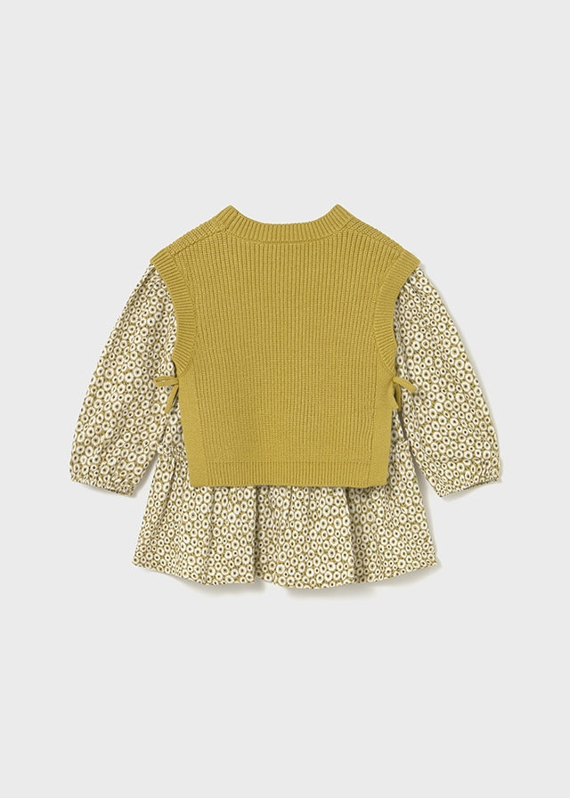 Vestido con chaleco tricot