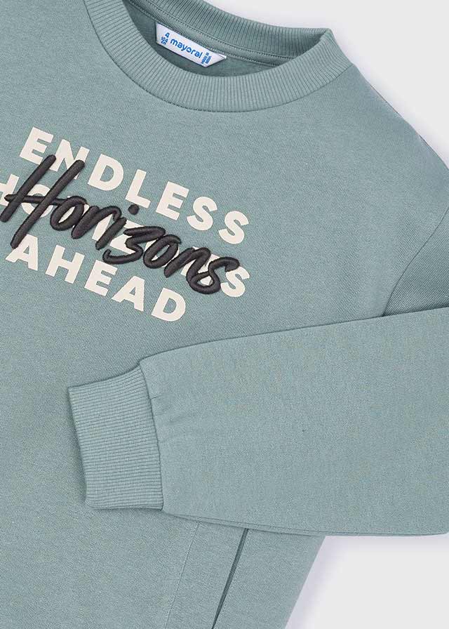 Pullover bordado