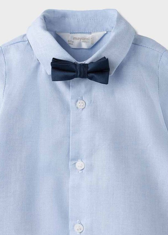 Camisa con corbata