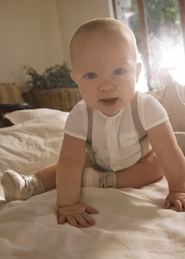 Conj. Pantalon corto y camisa