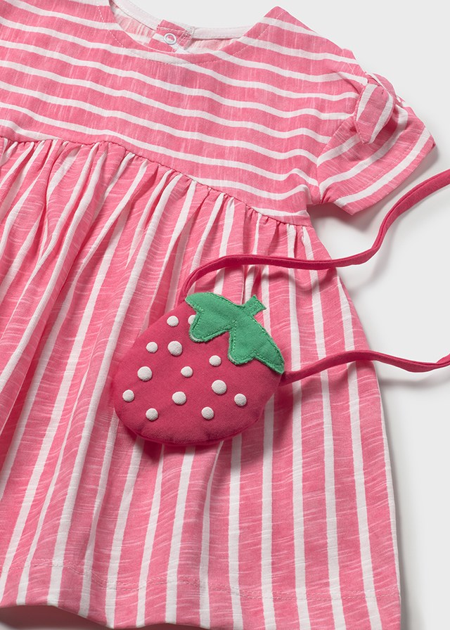 Vestido con bolso