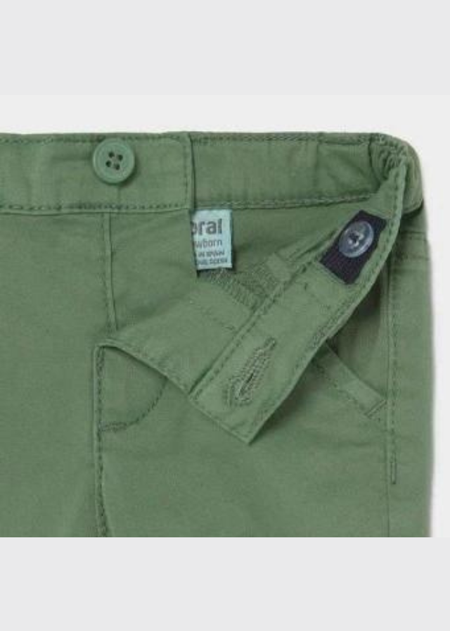 Pantalón slim fit